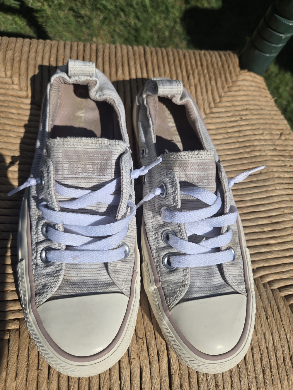 Converse Women's Light Gray Striped Low Top Sneakers